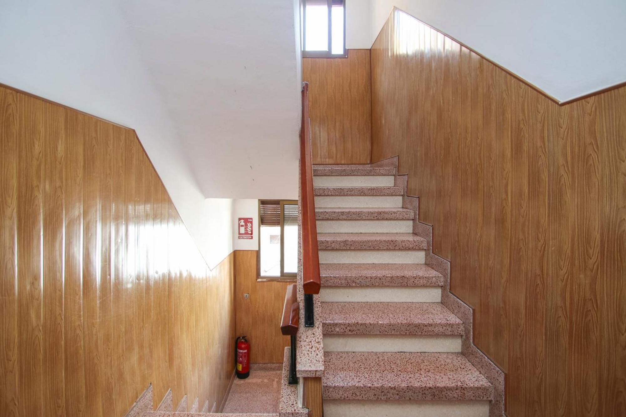 Spacious 2 Bedroom Apt In The Heart Of Triana Севилья Экстерьер фото